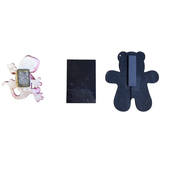 Vtg Refrigerator Magnets 3 Assorted Magnets Gecko, Panda Bear & Black Bear - Picture 2 of 2